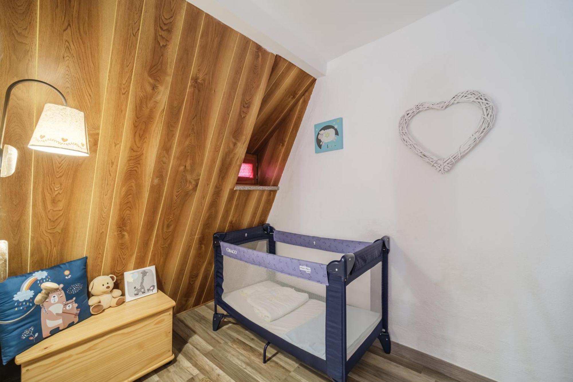 L Oriel Du Rempart Nord Villa Егишем Екстериор снимка